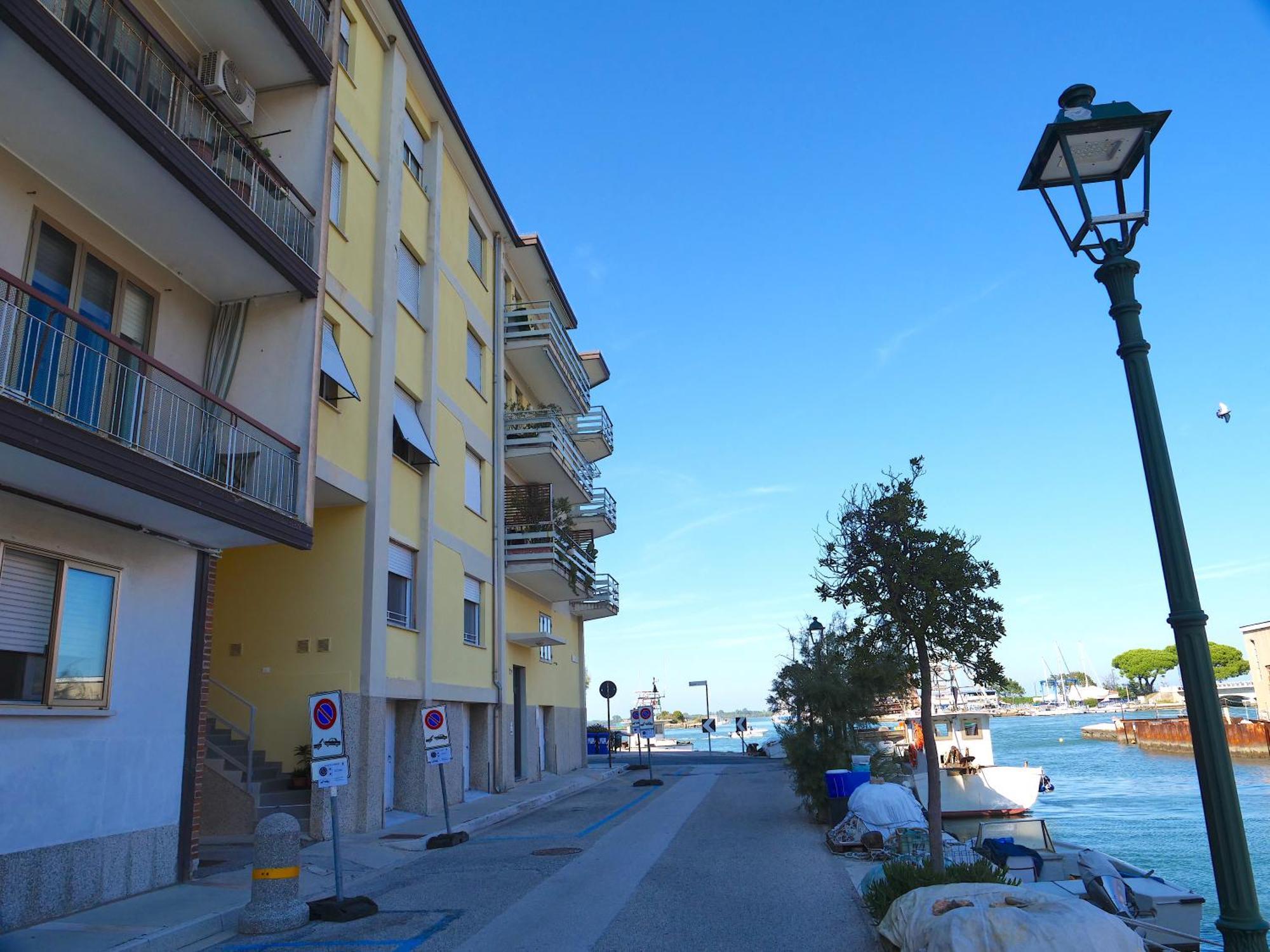 Fiore Di Mare - Delizioso Bilocale Con Posto Auto Vicino Al Porto Grado Zewnętrze zdjęcie