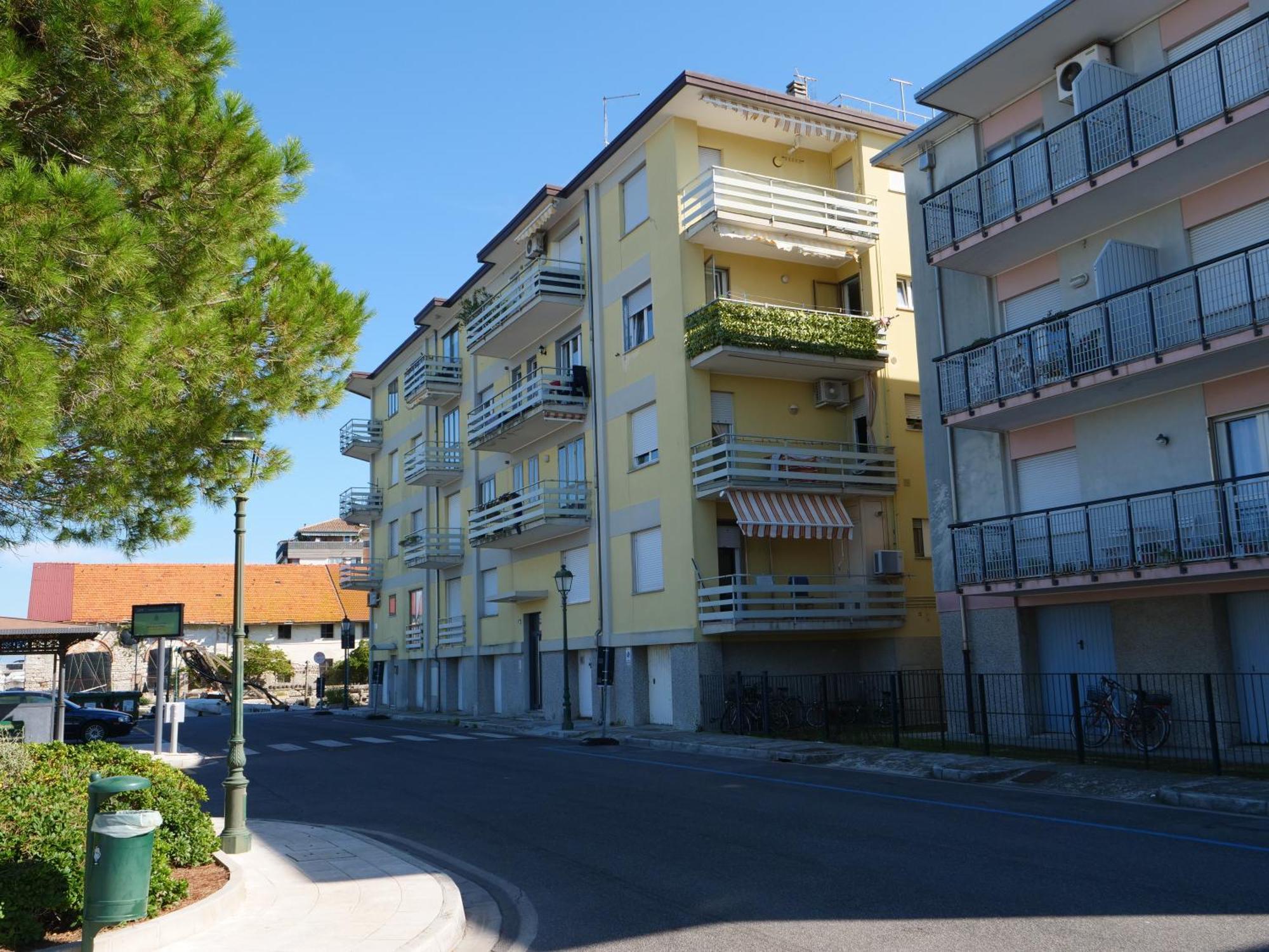 Fiore Di Mare - Delizioso Bilocale Con Posto Auto Vicino Al Porto Grado Zewnętrze zdjęcie